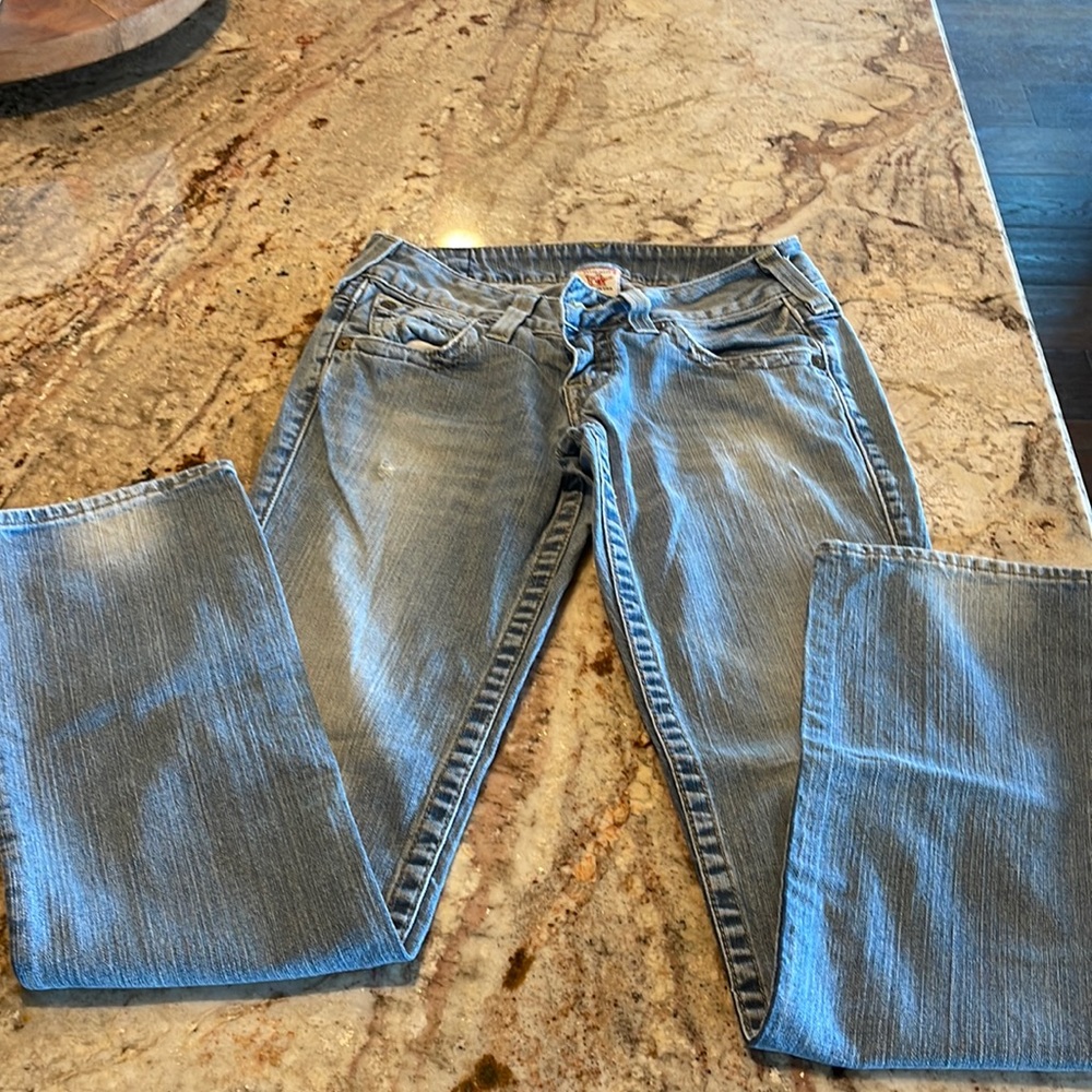 Very cute true religion jeans. With light distressing
